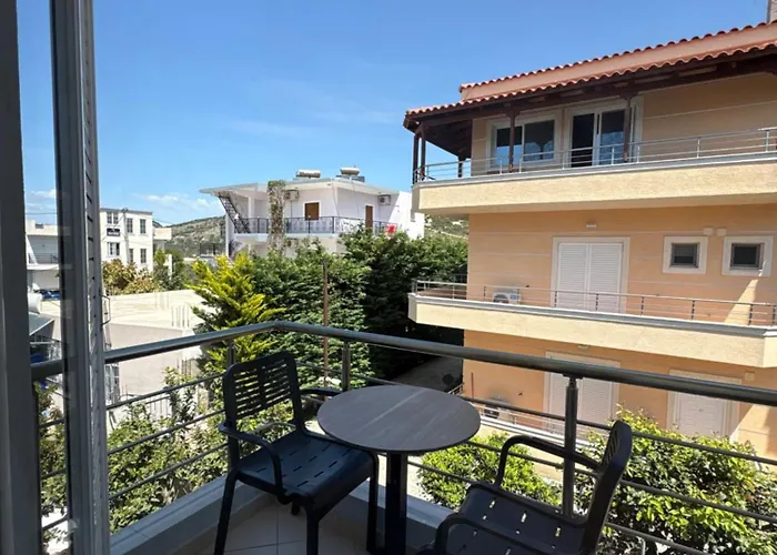 Xhonis Apartments