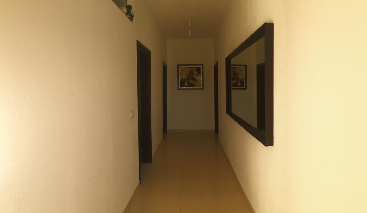 Apartment Xhonis